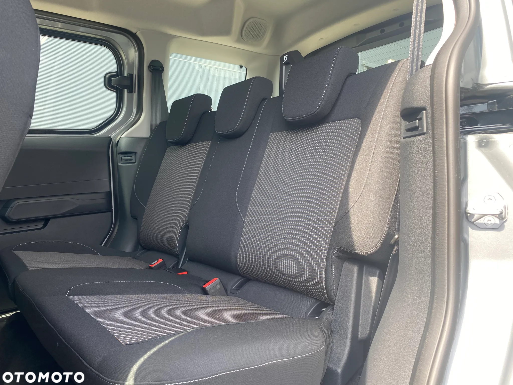 Ford Tourneo Courier 1.0 EcoBoost Trend - 19