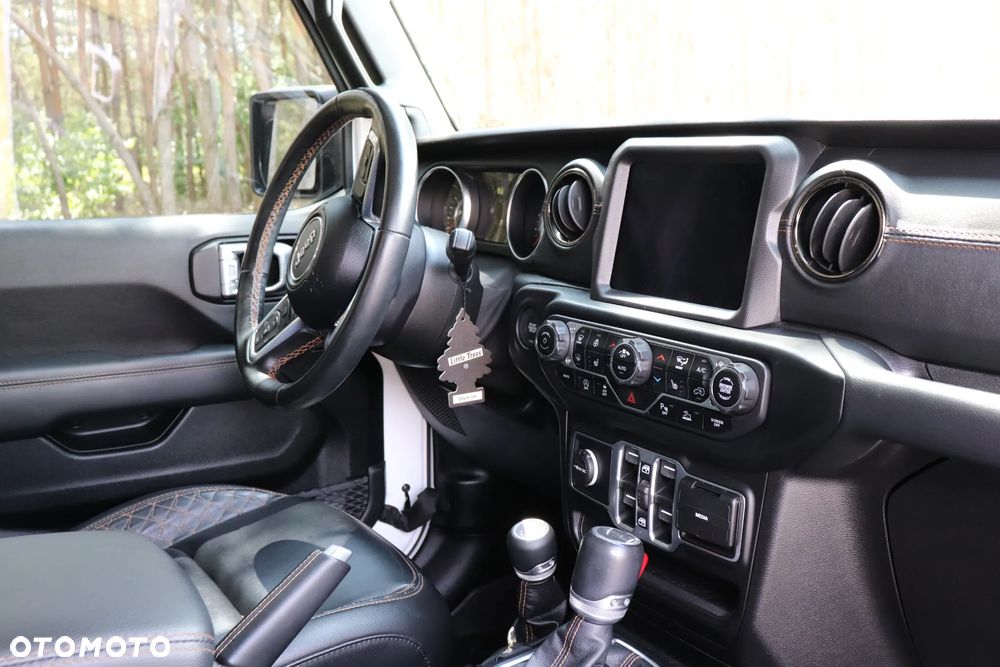 Jeep Gladiator - 30