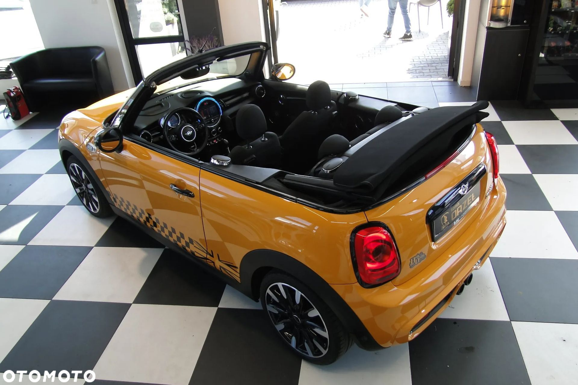 MINI Cooper John Works - 11