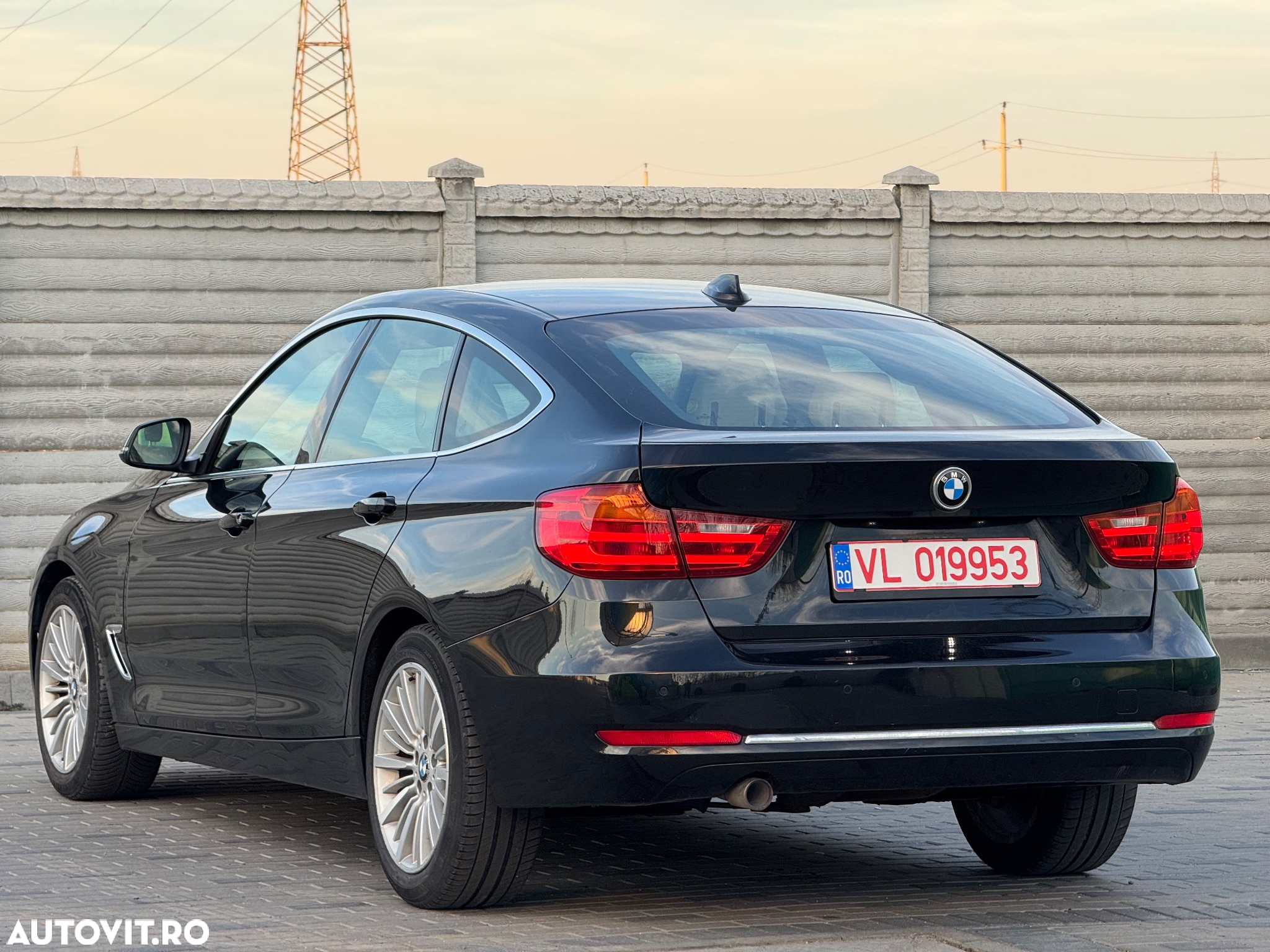 BMW Seria 3 320d GT Aut. Luxury Line - 4