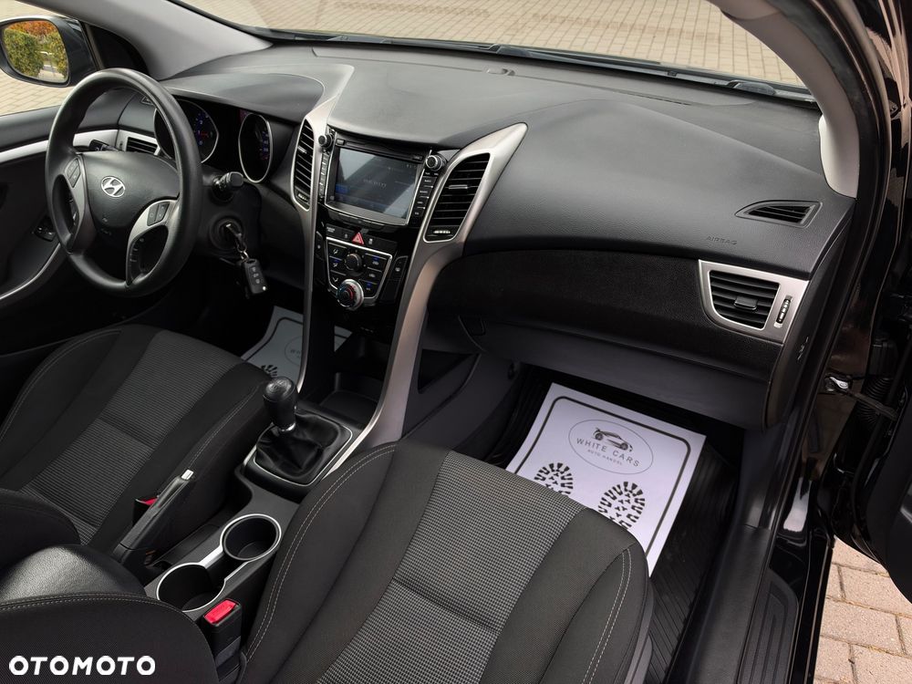 Hyundai i30 1.4 Fifa World Cup Edition - 38