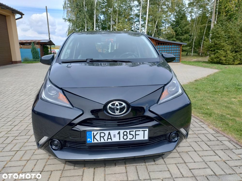Toyota Aygo x-clusiv - 2