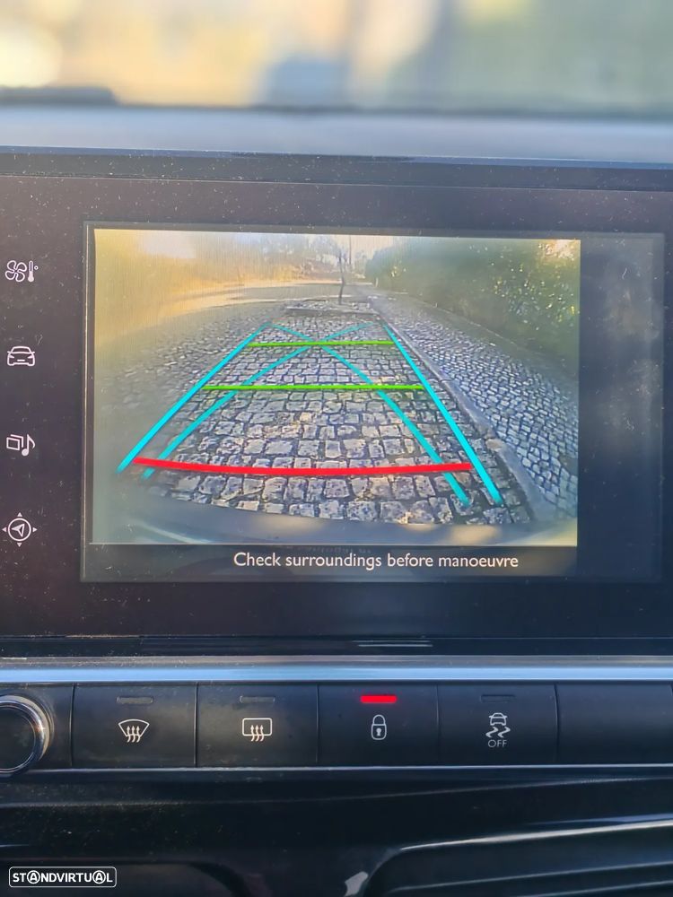 Citroën C4 Cactus 1.2 PureTech Shine EAT6 - 3