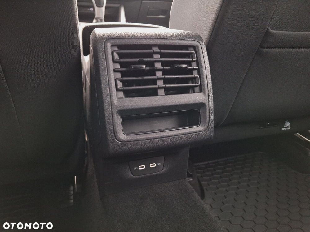 Volkswagen Golf VIII 2.0 TDI Life - 21