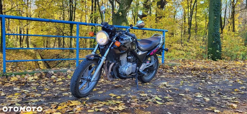 Honda CB - 1