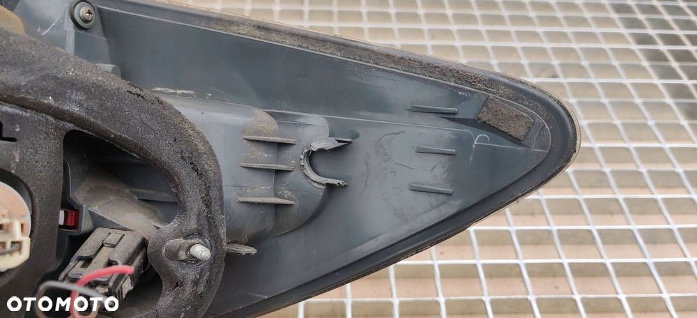 Mazda CX-7 Lampa tylna LEWA LEWY TYŁ - 6