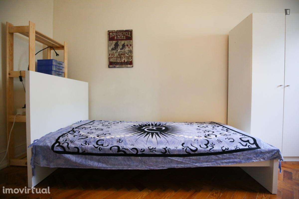 Quarto - localizado em Alameda Lisbon - Grande imagem: 2/43