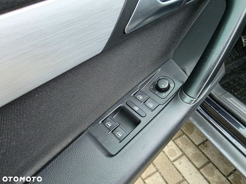 Volkswagen Passat Alltrack 2.0 TDI 4Mot DSG - 19