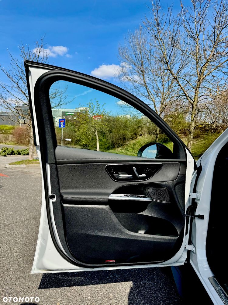 Mercedes-Benz GLC 300 d 4Matic 9G-TRONIC AMG Line Plus - 7