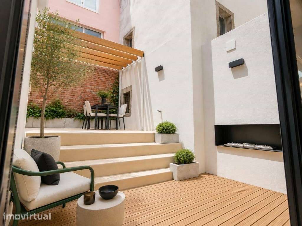 T2 totalmente remodelado, com terraço - Grande imagem: 3/45