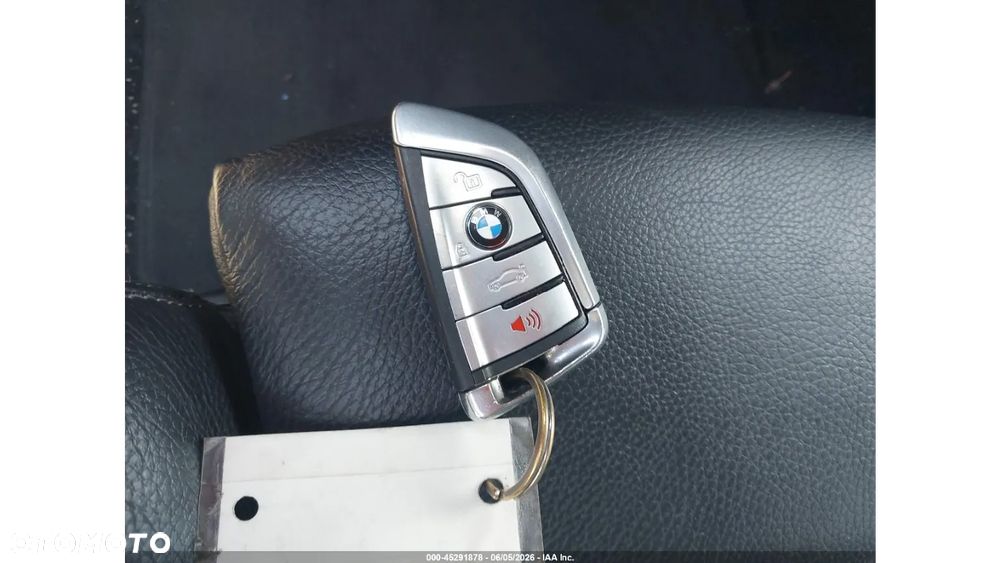 BMW Seria 5 530i xDrive M Sport Edition - 10