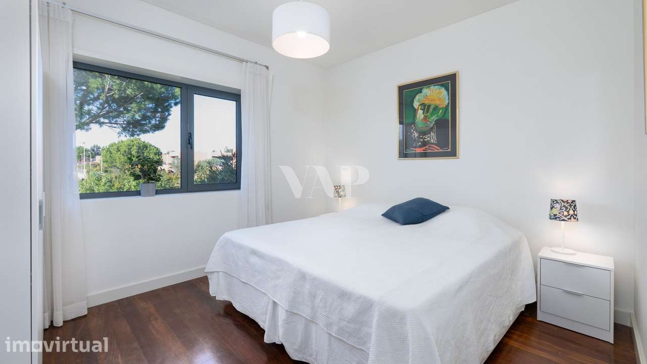 Apartamento Duplex T3 com Piscina em Condomínio Exclusivo – Vilamoura - Grande imagem: 4/33