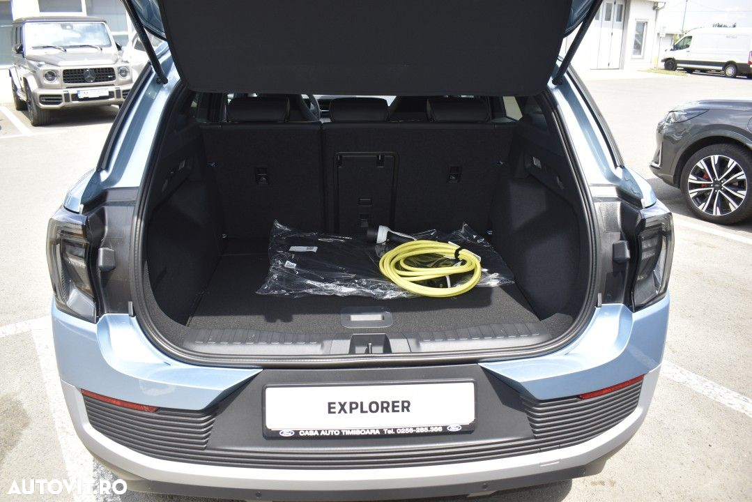 Ford Explorer - 7