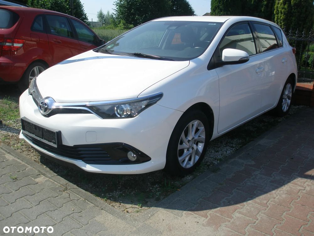Toyota Auris 1.2 T Prestige - 1