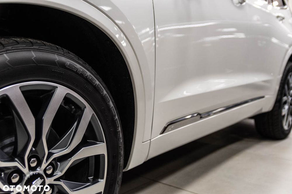 Cadillac XT6 - 5