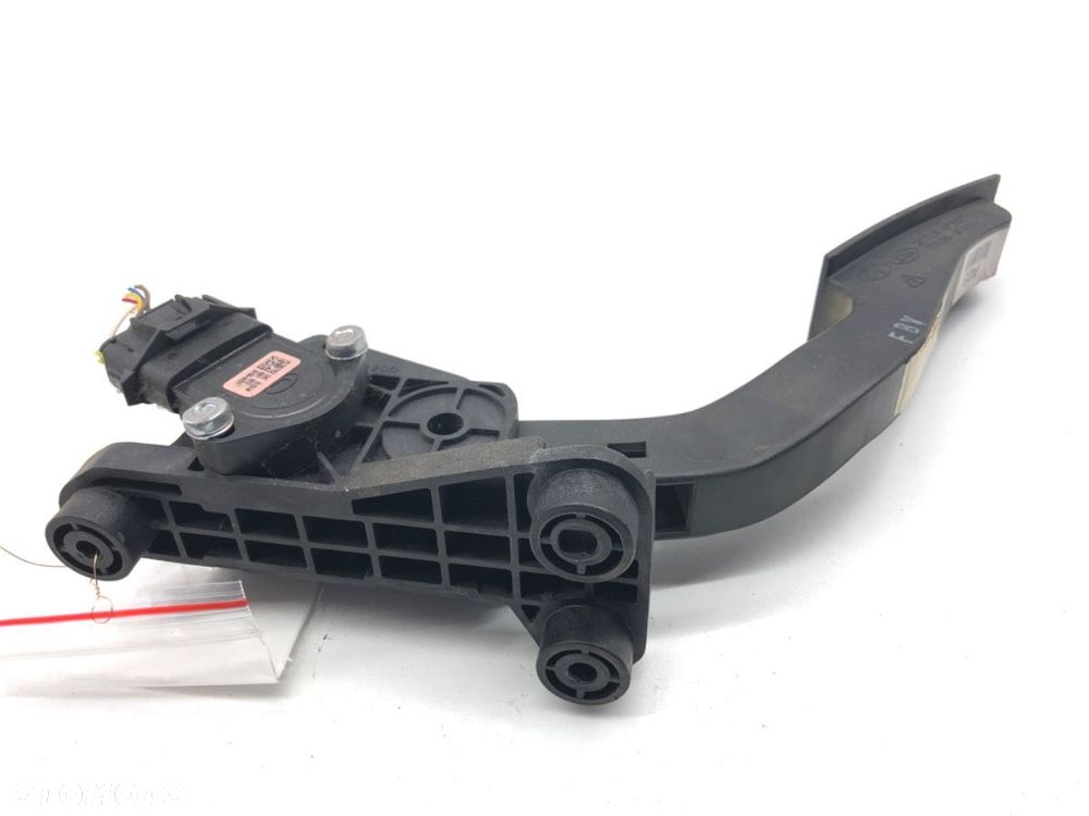 POTENCJOMETR GAZU  KIA VENGA (YN) 2010 - 2022 1.4 CVVT 66 kW [90 KM] benzyna 2010 - 2022 35190-4A501 - 2