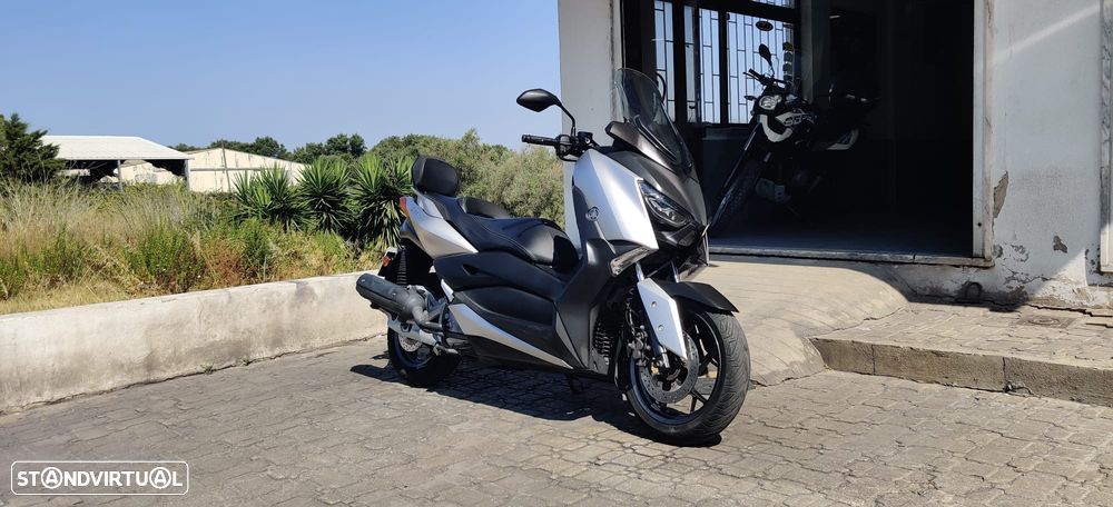 Yamaha X-Max 125 - 7