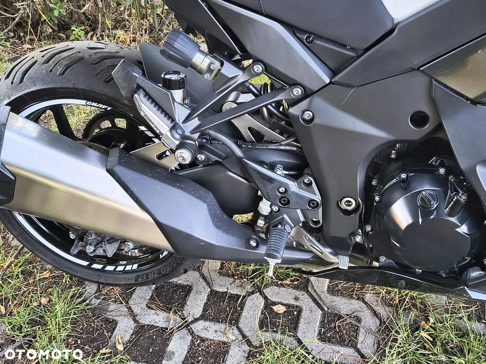 Kawasaki Ninja 1000 SX - 22