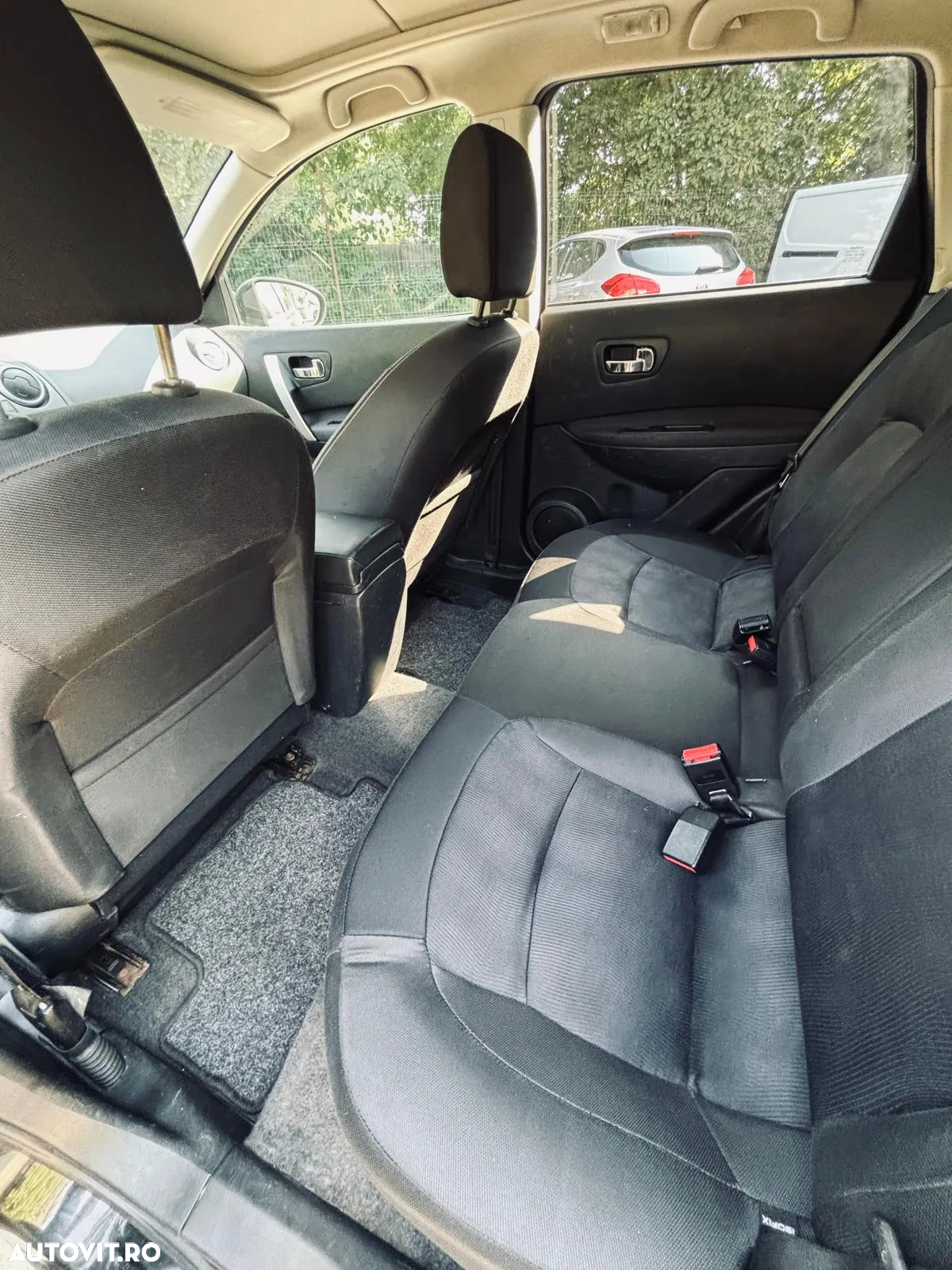 Nissan Qashqai 1.6 DCI Start/Stop N-Connecta - 11