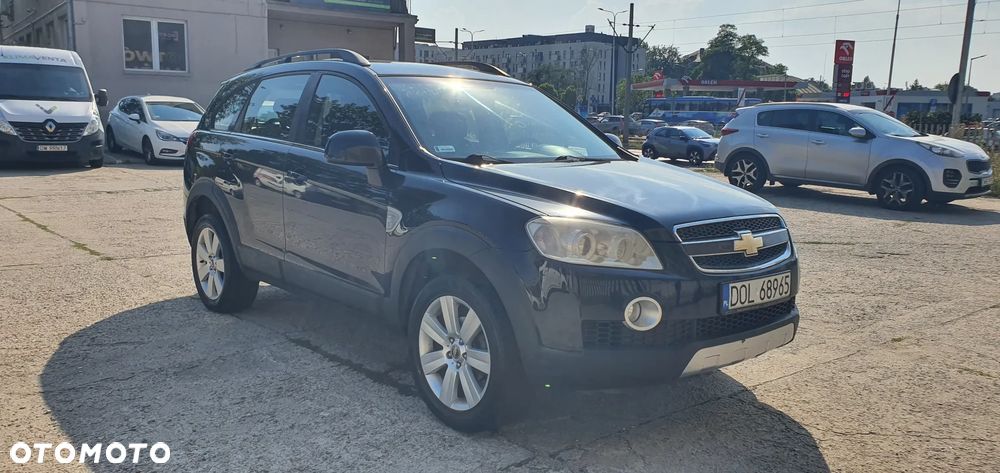 Chevrolet Captiva 2.4 LS 5os - 21