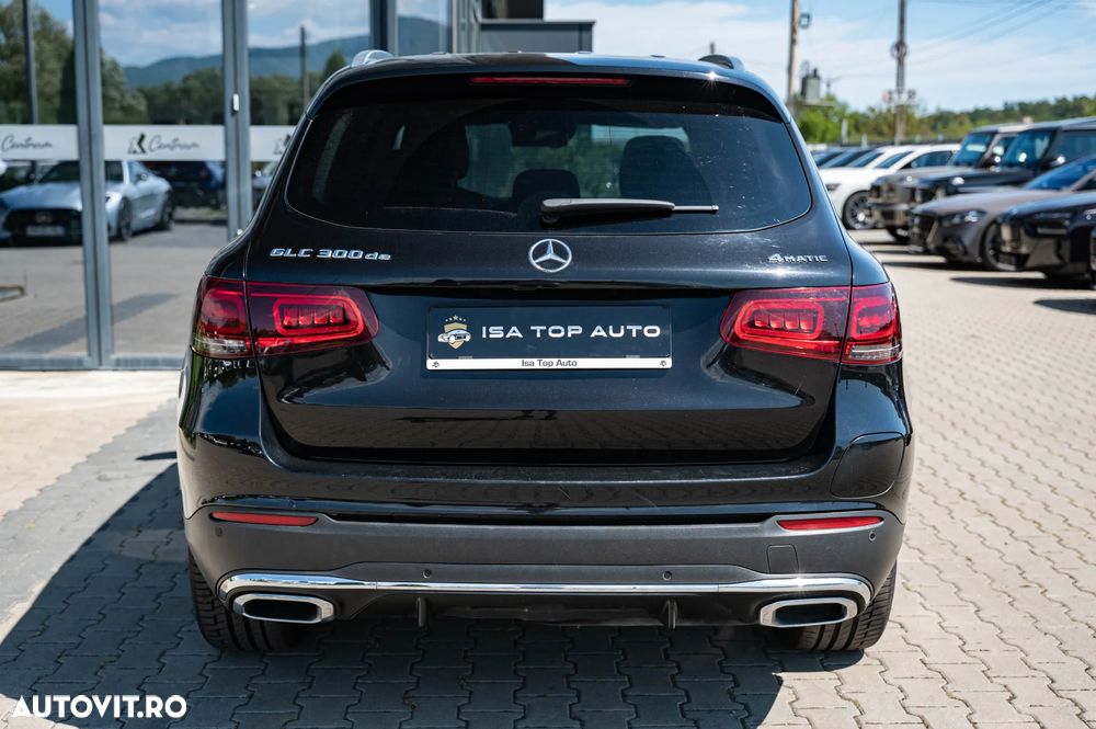 Mercedes-Benz GLC 300 de 4Matic 9G-TRONIC AMG Line - 3