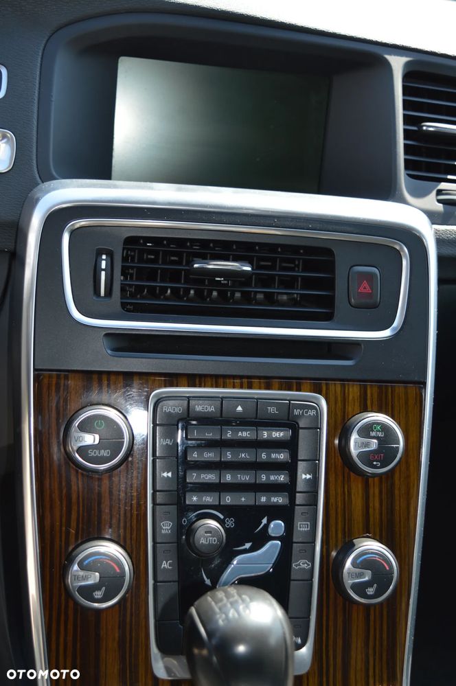 Volvo S60 D3 Momentum - 13