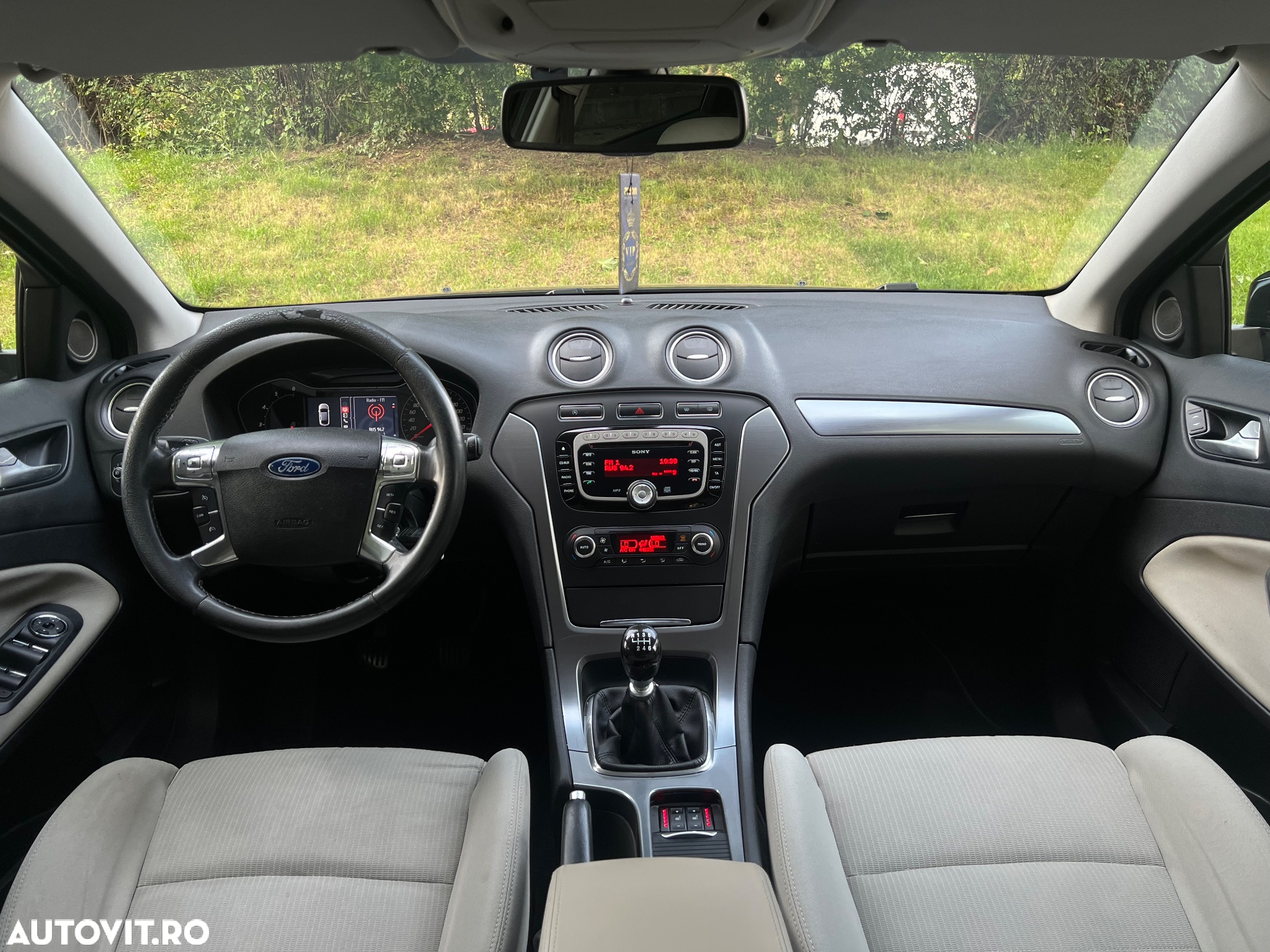 Ford Mondeo 1.6 TDCi Ambiente - 8