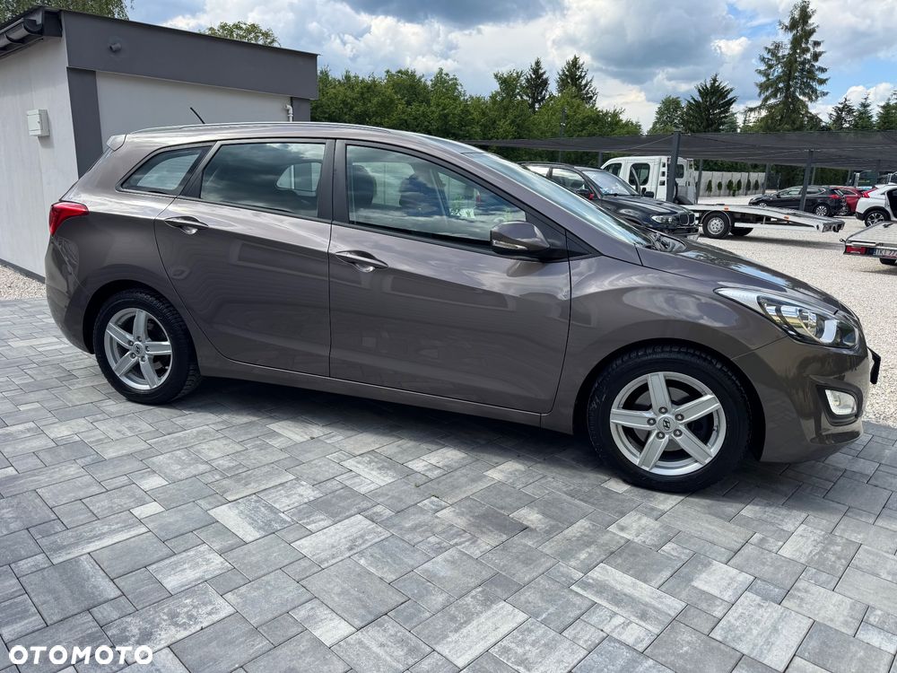 Hyundai i30 1.6 GDI Premium - 6