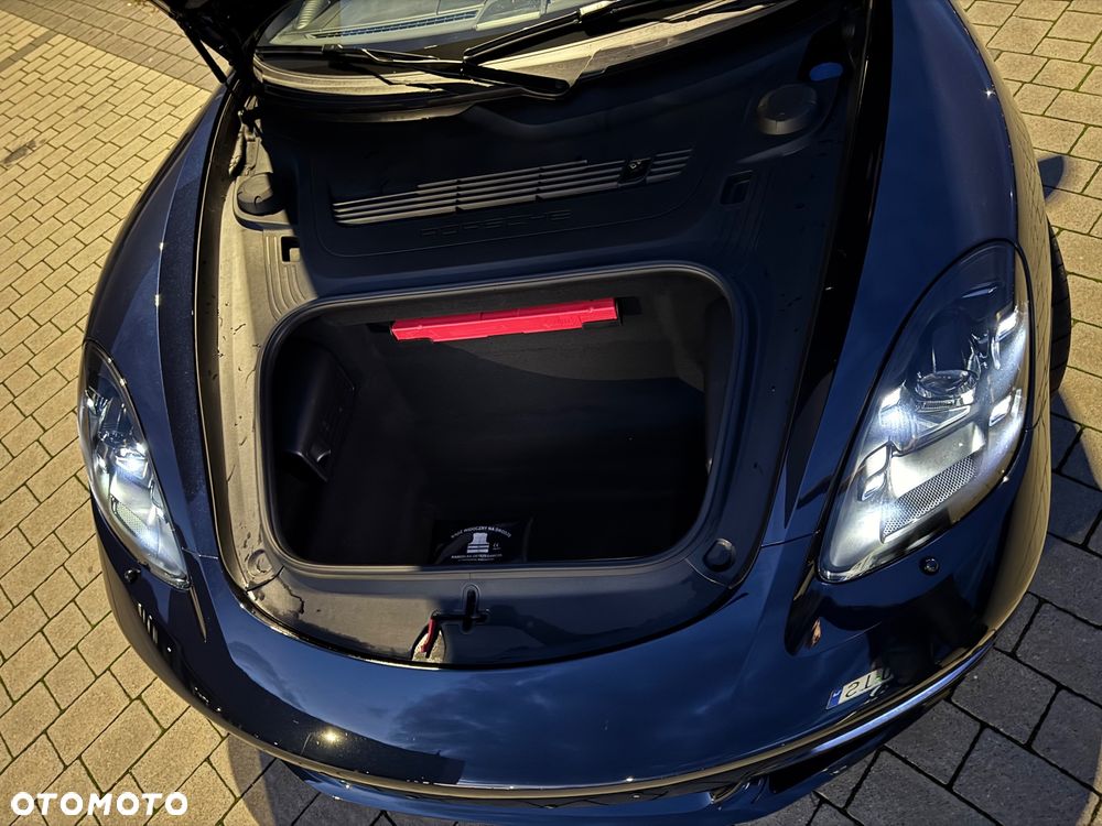 Porsche 718 Cayman GPF PDK - 7