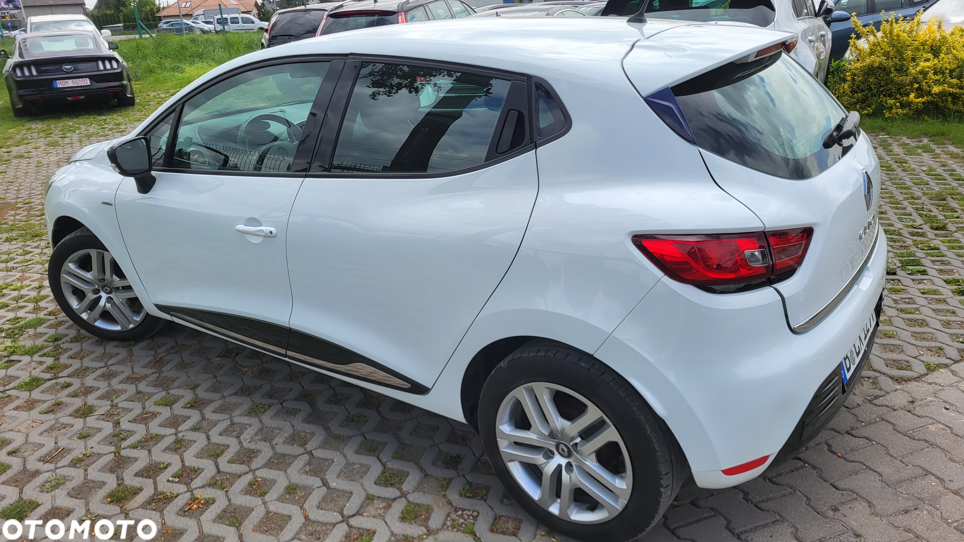 Renault Clio 1.2 16V 75 Limited - 4