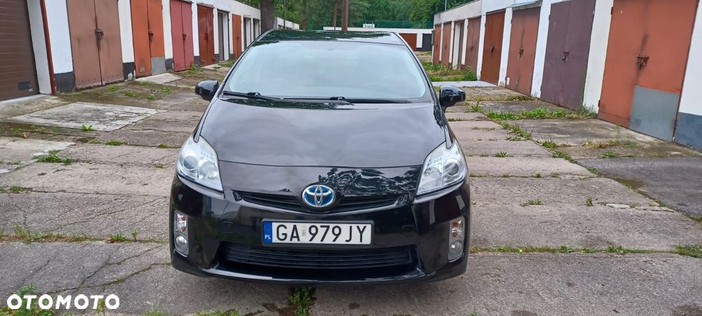 Toyota Prius 1.8 HSD Prestige - 2