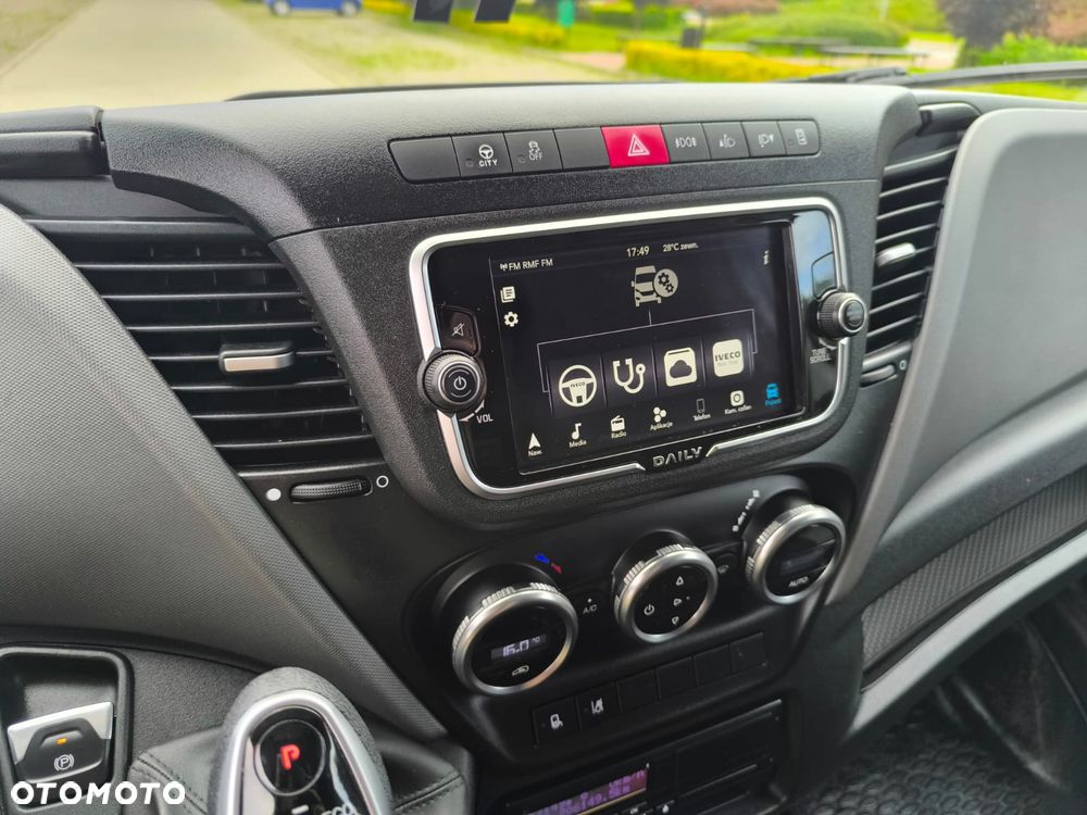 Iveco Daily 70C18 Sypialnia 2 Łóżka, WINDA!, 15 Palet, 2x Firana + Zsuwany Dach! - 30