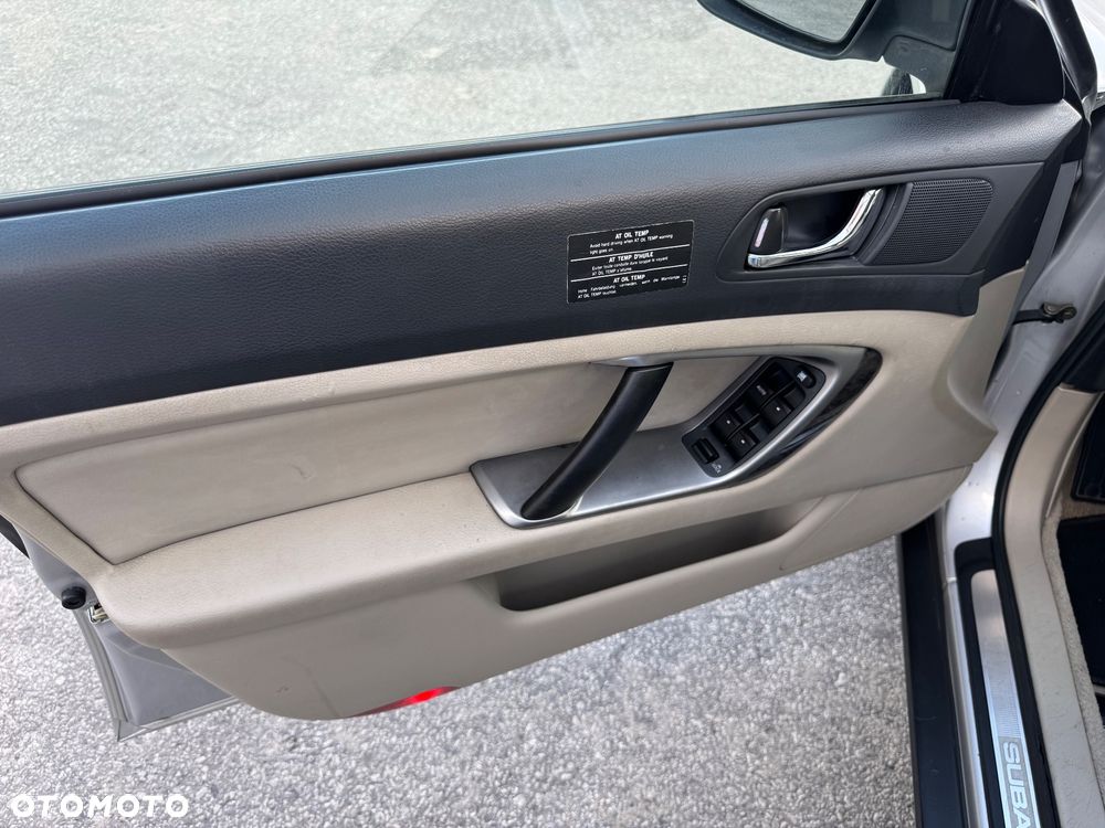 Subaru Outback Legacy 3.0RE NAV/NSE - 15