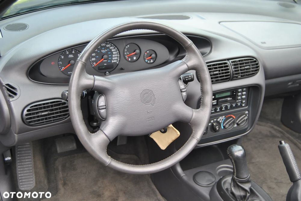 Chrysler Stratus - 27