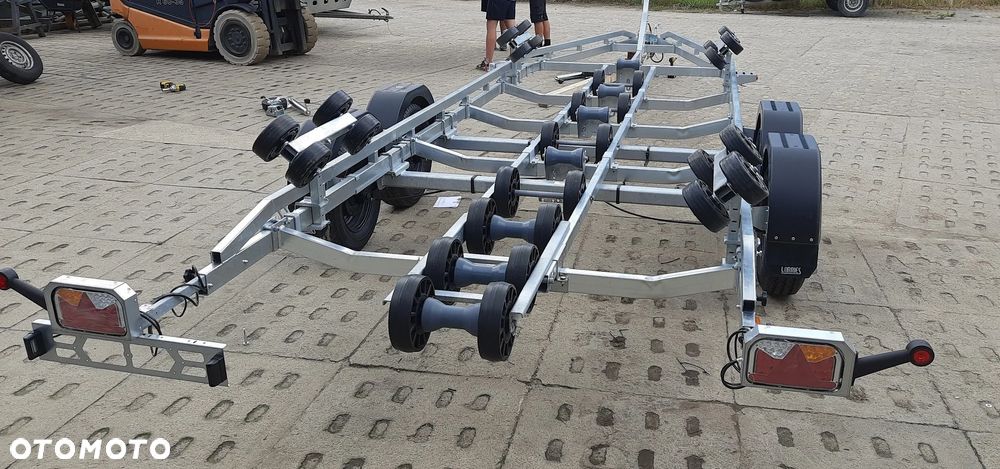 Lorries Przyczepa PP25-8025 podłodziowa ROLKI 2700kg do łodzi do  7,8m - 1