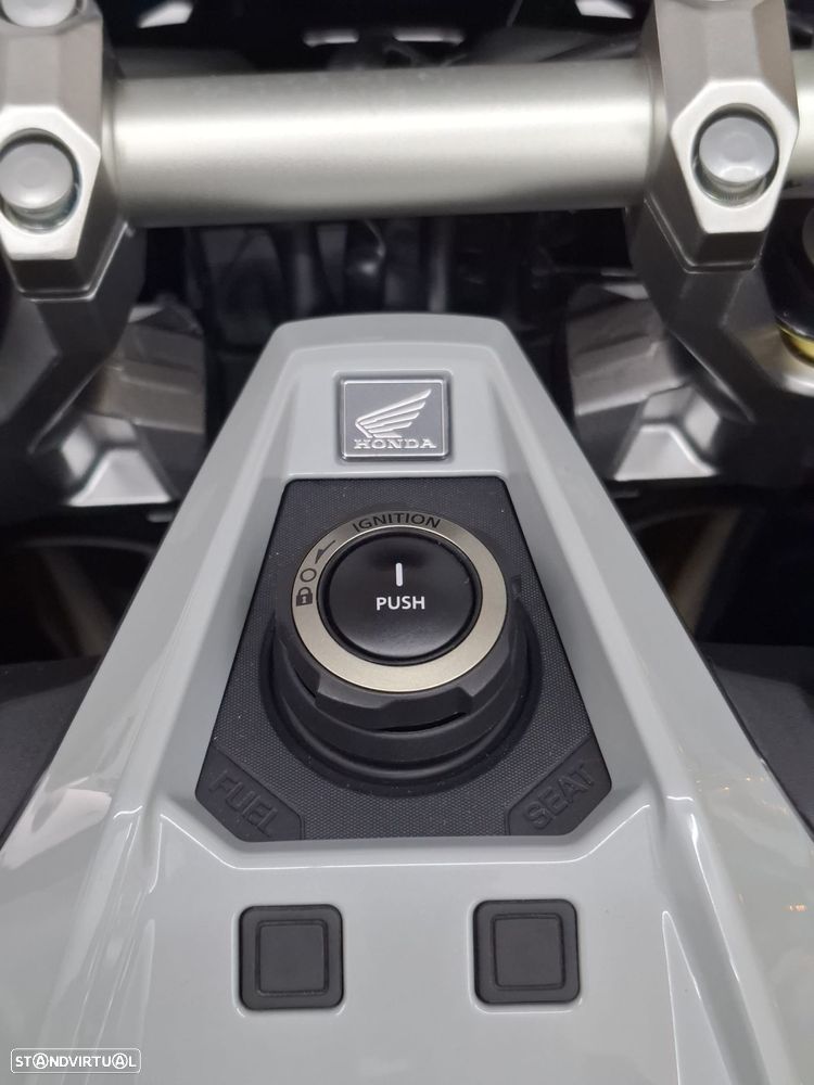 Honda X-ADV 750 - 10