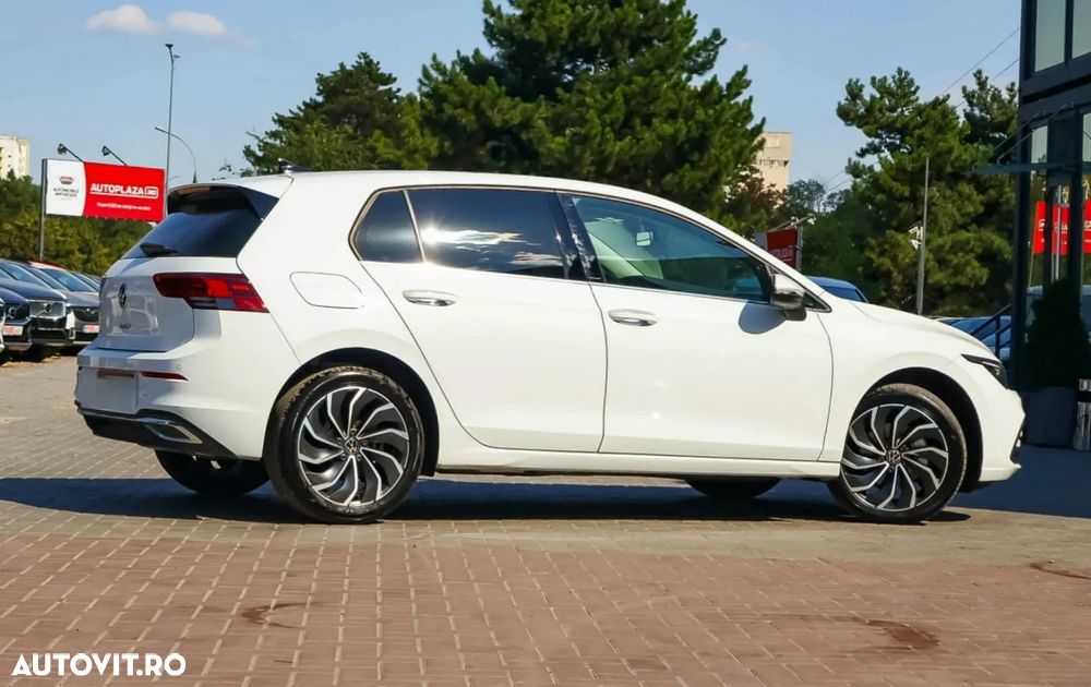 Volkswagen Golf - 2