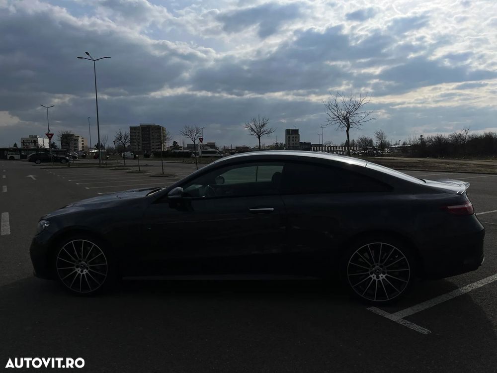 Mercedes-Benz E 450 4MATIC MHEV - 9