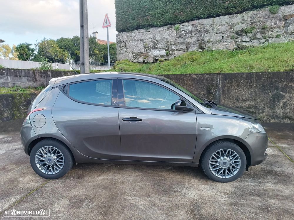 Lancia Ypsilon 1.2 S&S Urban - 5