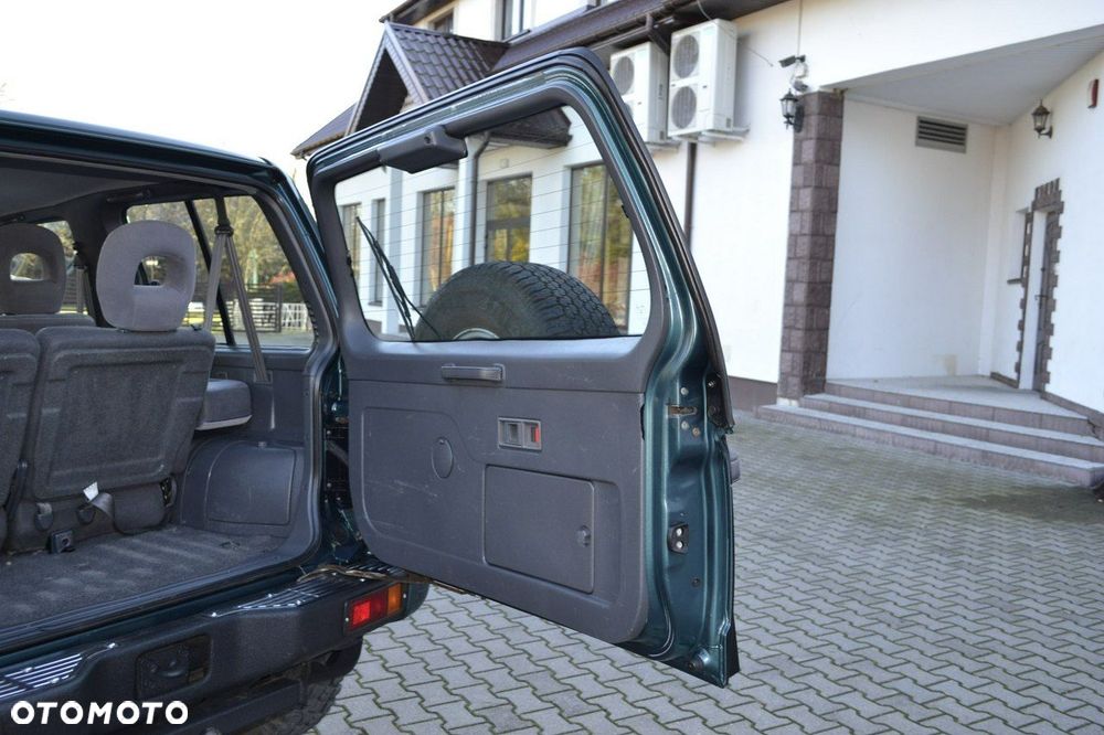 Mitsubishi Pajero - 14