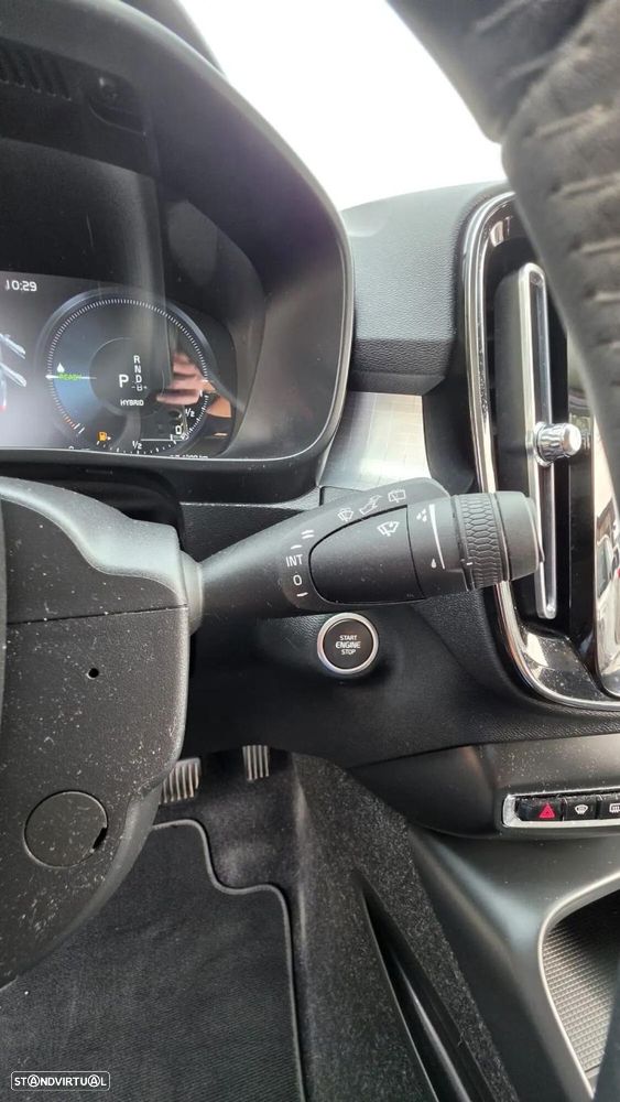 Volvo XC 40 1.5 T5 PHEV Momentum Plus - 16