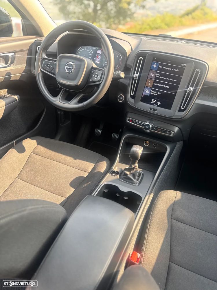 Volvo XC 40 1.5 T2 Momentum - 15