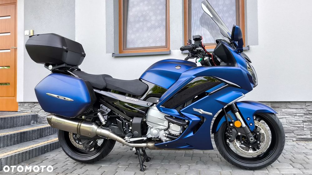 Yamaha FJR - 2