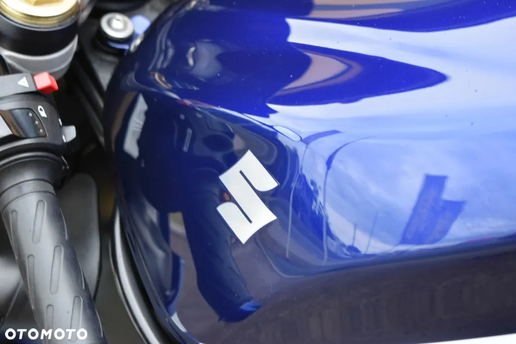 Suzuki GSX-R - 19