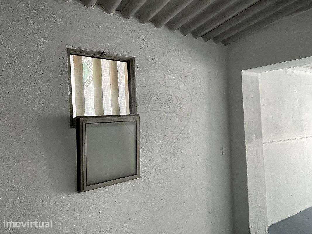 Garagem  para arrendamento - Grande imagem: 5/8