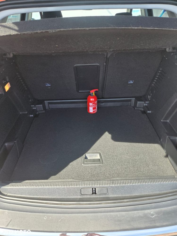 Peugeot 3008 1.5 BlueHDi Active S&S EAT8 - 22