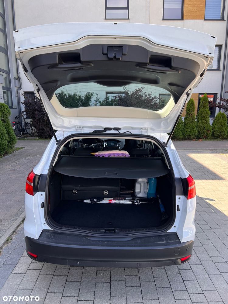 Ford Focus 1.5 TDCi SYNC Edition - 8