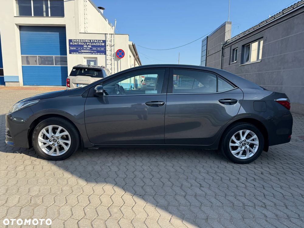 Toyota Corolla 1.6 Comfort - 5
