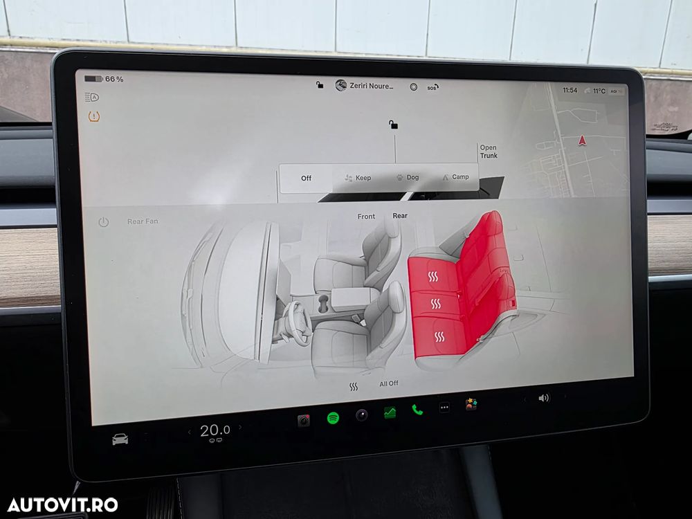 Tesla Model Y AWD Long Range - 18