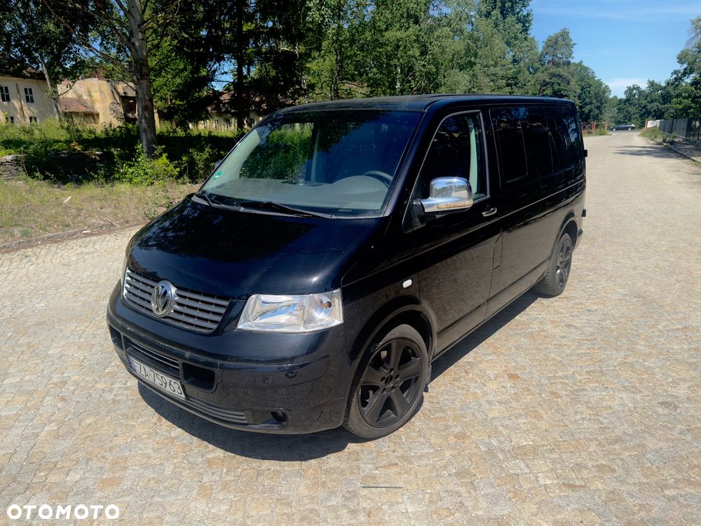Volkswagen Transporter - 1